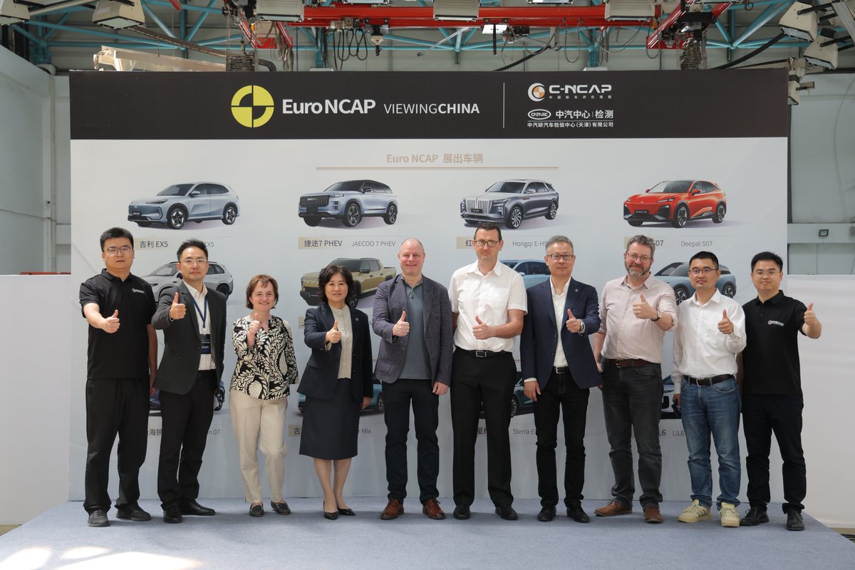 EuroNCAP's tweet image. 🤝 Euro NCAP Hosts First Manufacturers’ Viewing in China 🤝
Today in Tianjin, Euro NCAP, in partnership with CATARC, hosts its first-ever Manufacturers’ Viewing in China, bringing together over 200 attendees. 🦺
euroncap.com🚙
#forsafercars