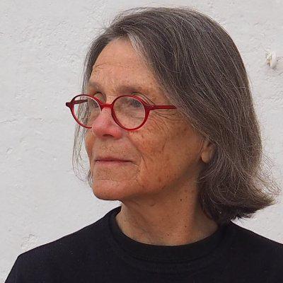Quina gran tristesa. I quina greu i absurda tragèdia. La Catherine era una persona entranyable, sempre afable. Disposada a ajudar per totes les causes justes. Donant el seu temps a canvi de res i sempre amb el seu somriure. Et trobarem a faltar, Catherine. Descansa en pau!💔