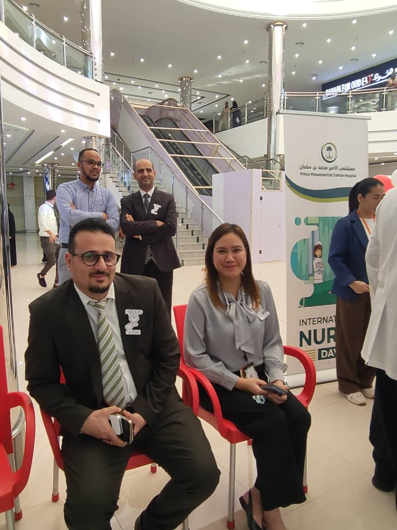 Prince Mohammed Bin Salman Hospital celebration of #InternationalNursesDay with BMI, blood sugar and blood pressure measurements at Aden Mall. Advice on healthy lifestyle.
Proud of our nursing staff.