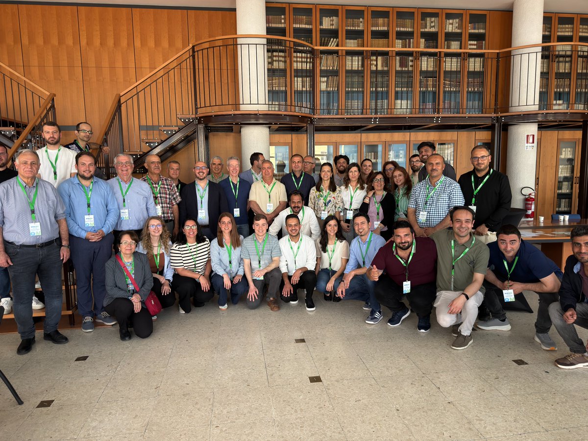 Day 1 of the #OurMED #AnnualMeeting is coming to an end in Naples! A full day of presentations on the progress of our 8 Work Packages, challenges, lessons learned, and the road ahead. Thanks to all partners for the rich exchanges! 🤝💧🌱

#EUProjects #NbS #WaterManagement