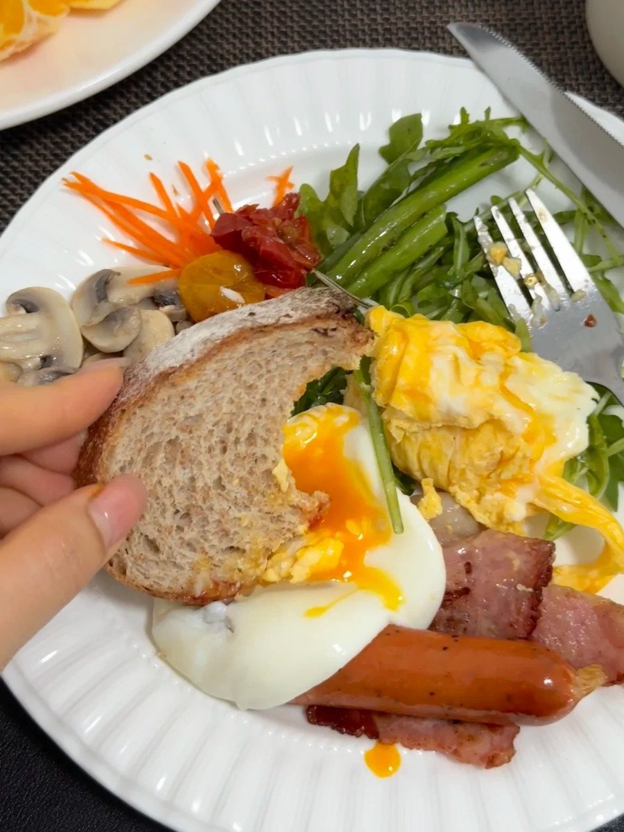 taiahc's tweet image. Breakfast: because dreams don’t work unless you do… and neither do I without coffee ☕🥐 #MorningMotivation