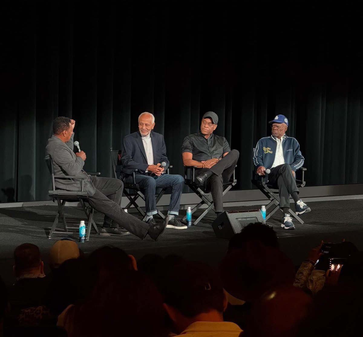 Robert_Townsend's tweet image. At the 50th Anniversary screening of my 1st film #COOLEYHIGH I moderated with film’s director, @MichaelSchultzfilm the Stars @lhjman Lawrence H Jacobs and @GlynnTurman1 Brilliantly written by Mr. Eric Monte.This film showed me what a true,authentic Black Voice looks like🙏🏾🙏🏾🙏🏾