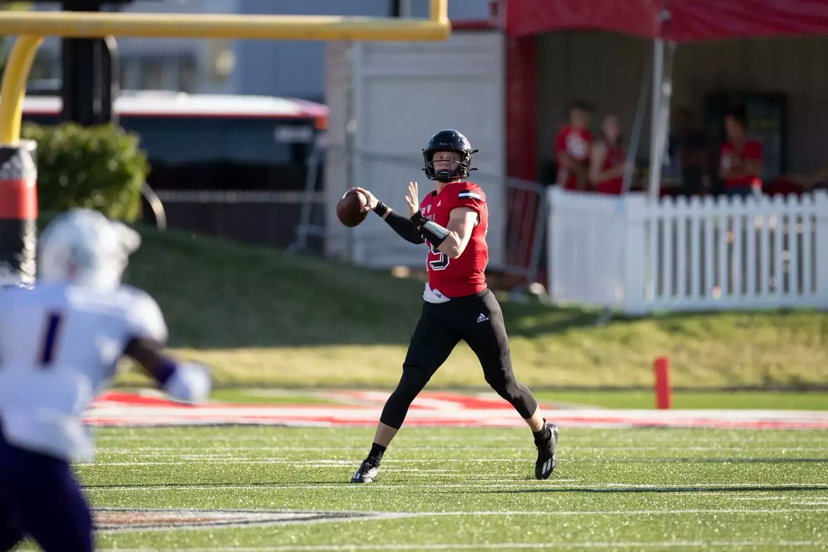 ● QB Spotlight ●

Josh Holst - NIU

🔐 Breakout Watch 

• Holst showed potential last season and he's looking to win the QB1 job for NIU in 2025. Last season he threw for 593 yards 2 TDs 2 INTs completing 58.6% of his passes. He also rushed for 230 yards 1 TD.