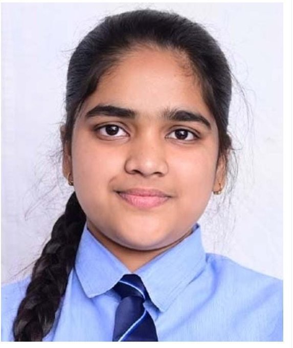 Savi Jain of Shamli, Uttar Pradesh secured first position in the country by scoring 499 out of 500 marks in the 12th examination of CBSC Board
#SaviJain
#cbscresult 
#cbsc