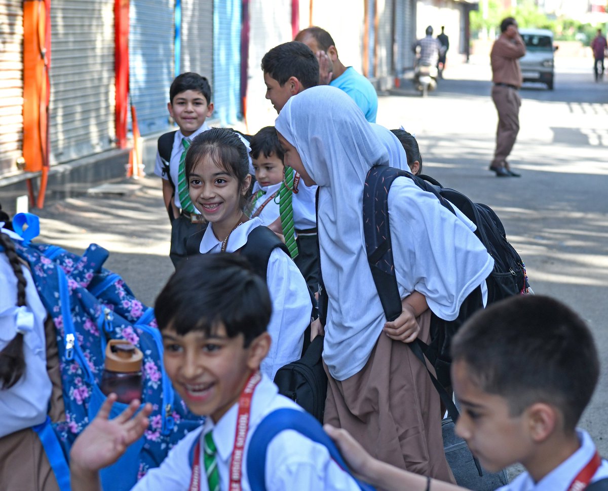 Schools in Kashmir reopened after the ceasefire between India and Pakistan.