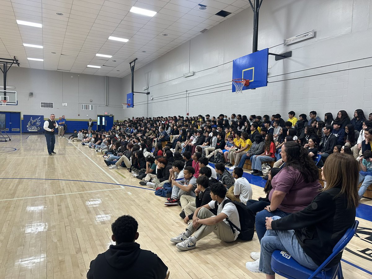 Shari Jones, Ed.S. (@jones_episd) on Twitter photo National speaker Fabian Ramirez came to <a href="/bobbyjoehillep/">Bobby Joe Hill PK-8 EPISD</a> to present to our Middle School students about bullying today! Go Hawks! Make the world a better place! #ItStartsWithUs <a href="/ELPASO_ISD/">El Paso ISD</a> National speaker Fabian Ramirez came to <a href="/bobbyjoehillep/">Bobby Joe Hill PK-8 EPISD</a> to present to our Middle School students about bullying today! Go Hawks! Make the world a better place! #ItStartsWithUs <a href="/ELPASO_ISD/">El Paso ISD</a>
