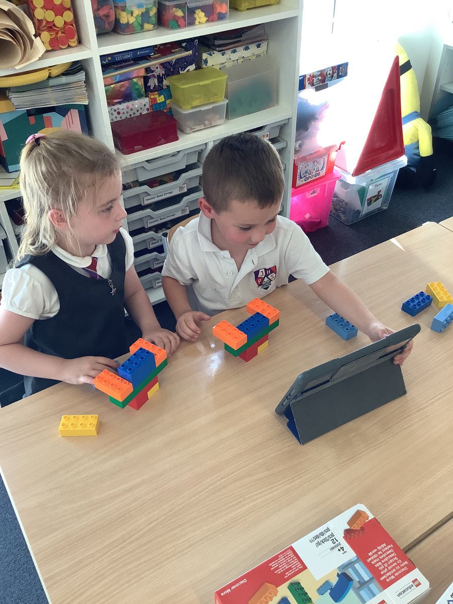 JHP_SnCN_SanCN's tweet image. P1a were learning to create a set of clear instructions. We used Lego to build a structure. Next, we took photos as we broke our creation apart piece at time. We then swapped iPads and followed a different set of photo instructions to build something new! #STEM #WorldofWorkWeek