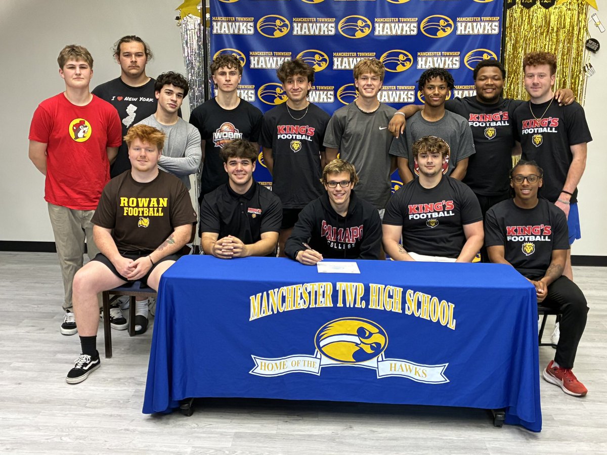 Congratulations to Todd Popek..  heading to Ramapo College to swim.  Here with Mom, Coach O’Connor and friends.  Great job Todd!