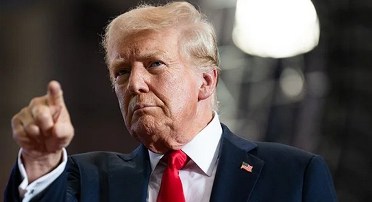 Trump Gets in Line To 'Knock Out' Pharma Middlemen
President Trump just swung the axe at Big Pharma with a game-changing executive order to slash drug prices by up to 90%!  Watch as CVS and Cigna’s stocks crumble under the weight of their greed. When you profit off struggling