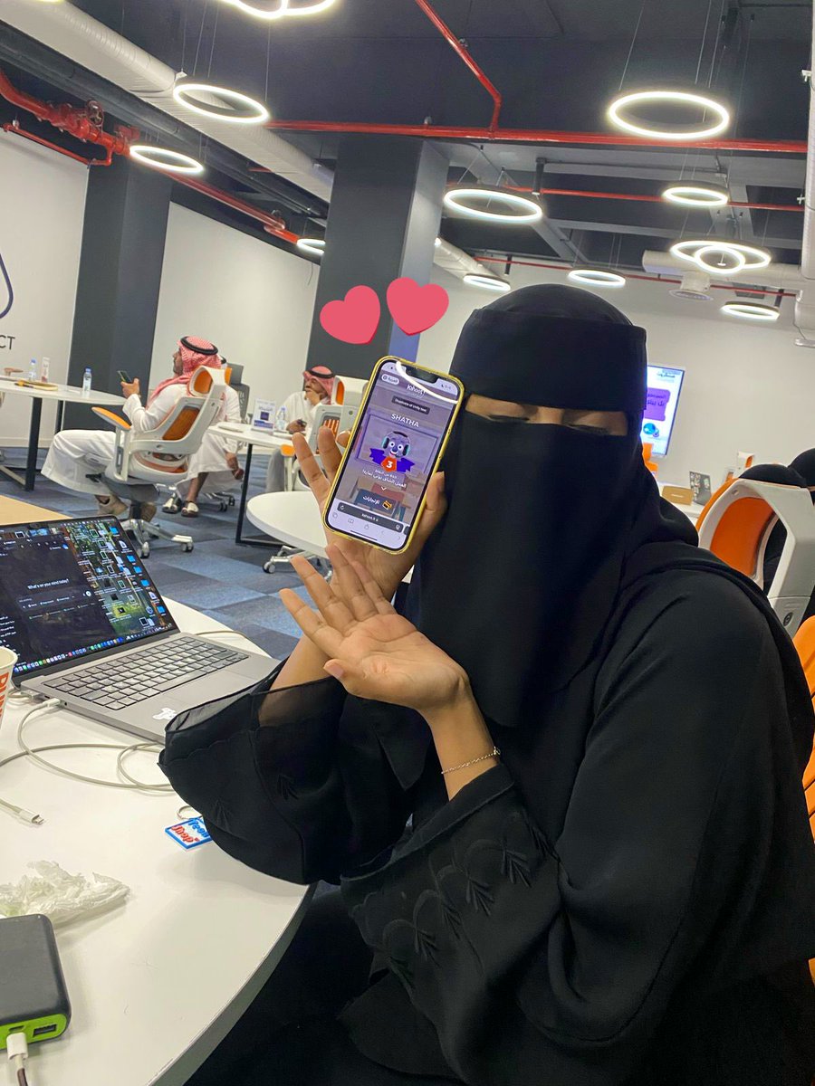 Shadows.line tweet media