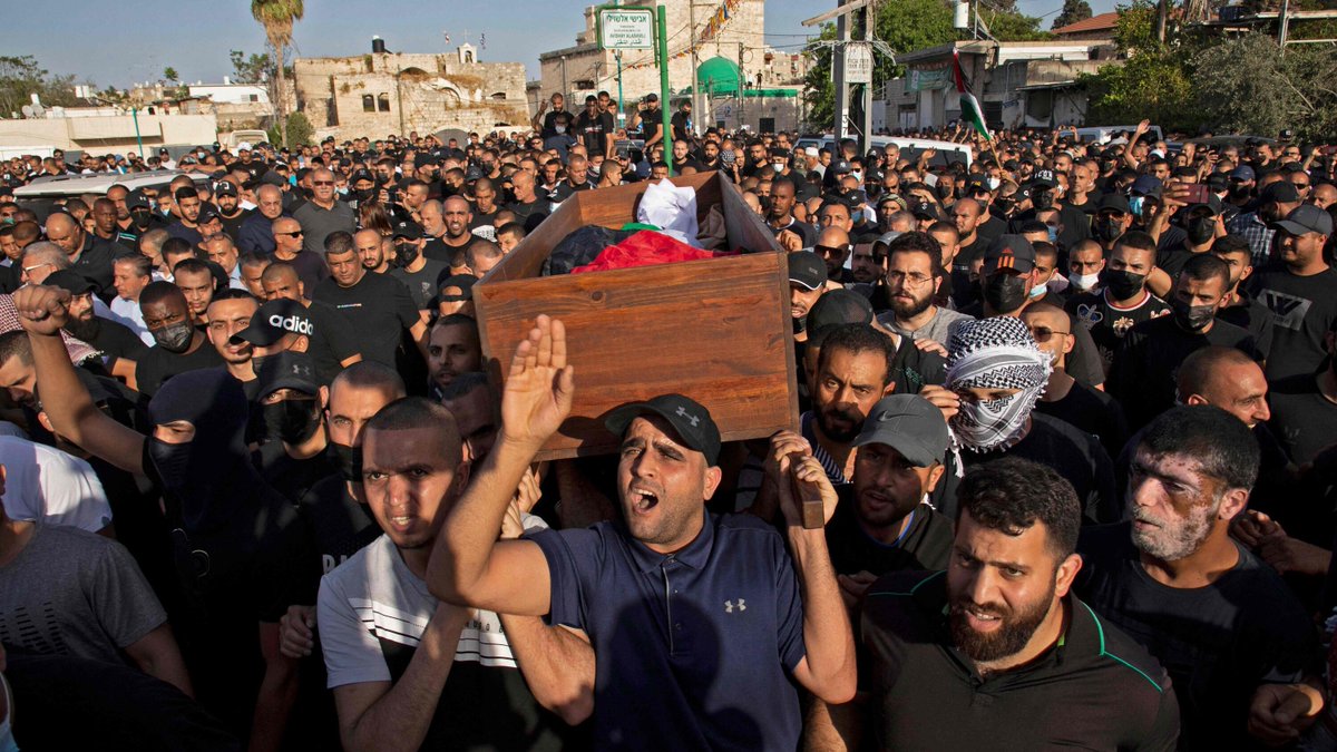 Why were these South Africans get to "cut in line" seeking asylum and granted immediately? 

These countries are in active war and danger: Ukraine, Sudan, Yemen, Nigeria, Columbia, Afghanistan, Ethiopia, Haiti, Liberia and so many more, waiting for years, "doing it the right way"
