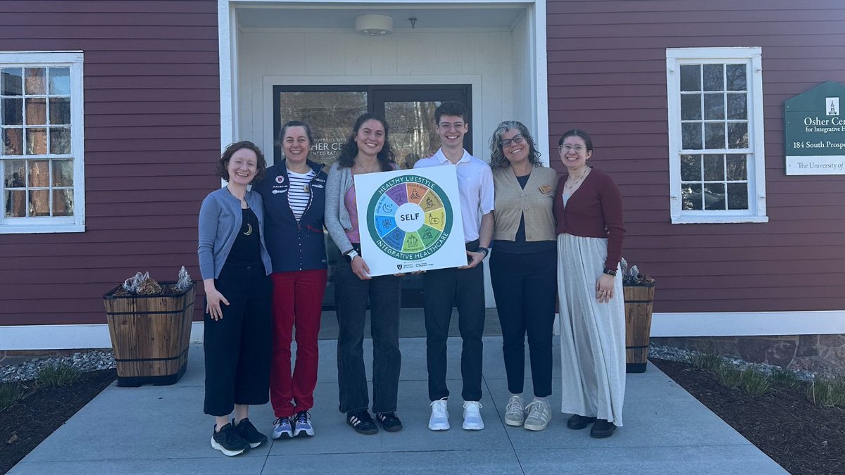👏Brody Brown (’25) and Lucy Krokenberger (’25), two of <a href="/uvmvermont/">University of Vermont</a>'s graduating seniors, collab'd to understand the mental health needs of UVM students &amp; strengthened their connection to purpose. <a href="/uvmcnhs/">UVM Nursing & Health Sciences</a>  <a href="/UVMLarnerMed/">UVM Larner Med</a>  #integrativehealth #wholehealth uvm.edu/osher/news/str…