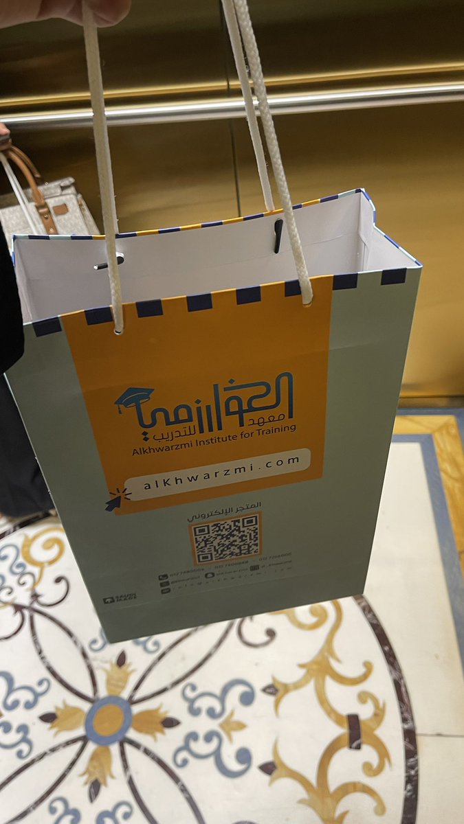 amacs666's tweet photo. الحمدلله دائماً وابدا…
اليوم نختتم عام مليء بالانجازات والانتصارات التي نشرف بها جامعتنا اولاً وكليتنا ثانياً سائلين الله ان يبارك لنا ويزيدنا من فضله. 
شكرا لنادينا @TuSecurityClub 💪🏻
@TaifUniversity https://t.co/i6lTubZomp