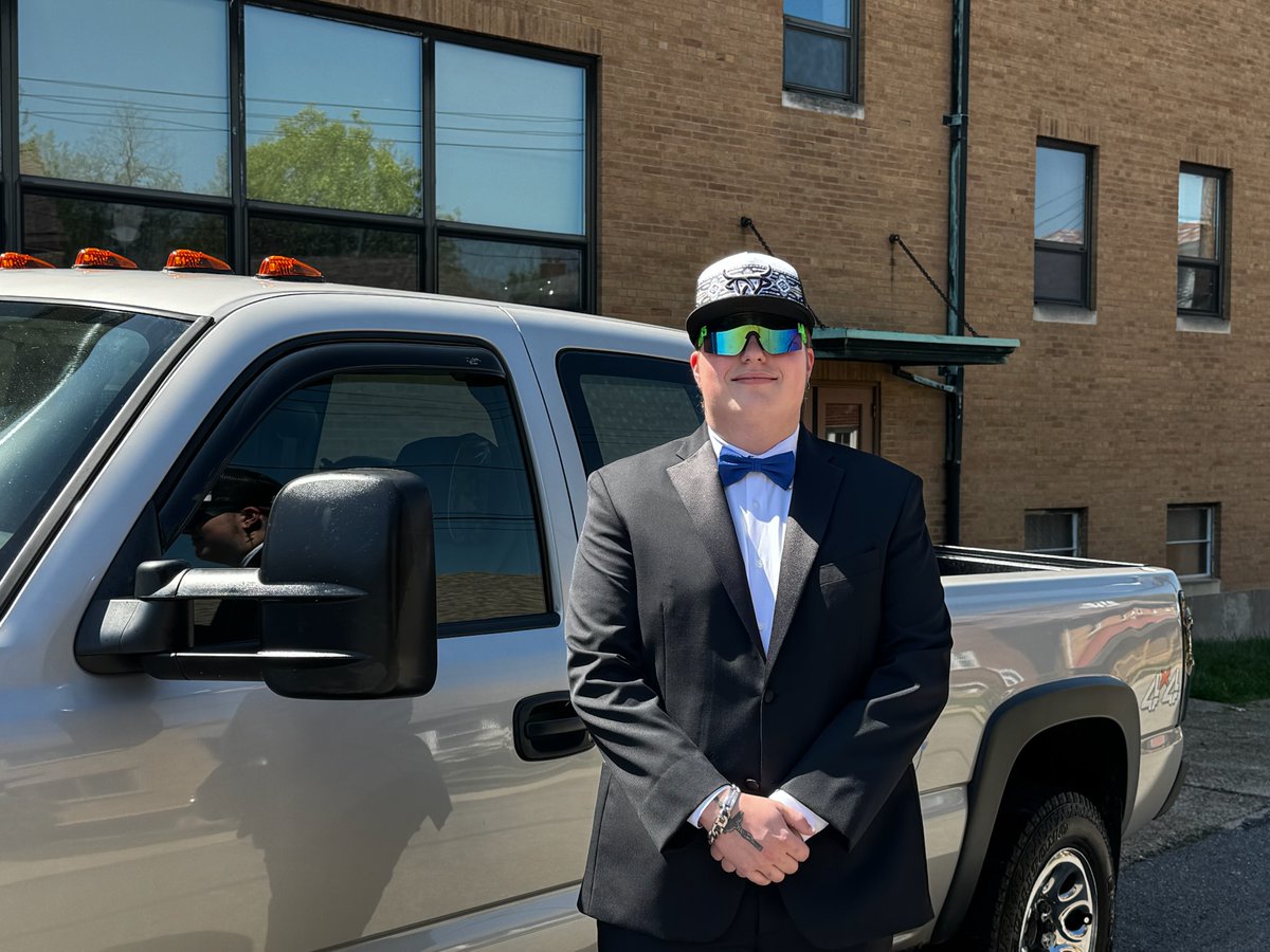 Congratulations to North Hills senior Jeff Miller who will attend Rosedale Technical College to study Diesel Technology!

Jeff is a third-year student in the Automotive Technology program. He is following in the footsteps of his dad who was a mechanic.

Good Luck Jeff!