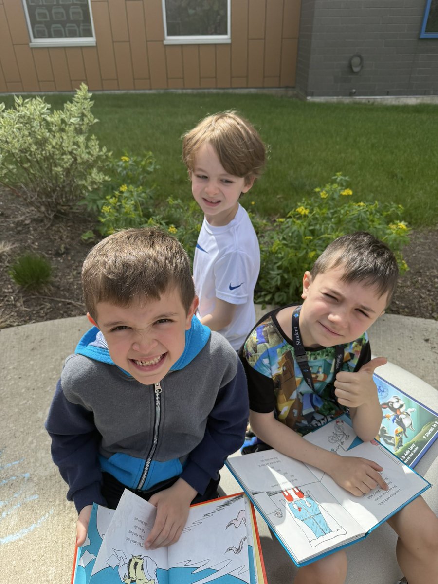 Outside day… calls for chalk art, books, and laughter with friends. This precious group of firsties is sunshine for the soul! ☀️🫶