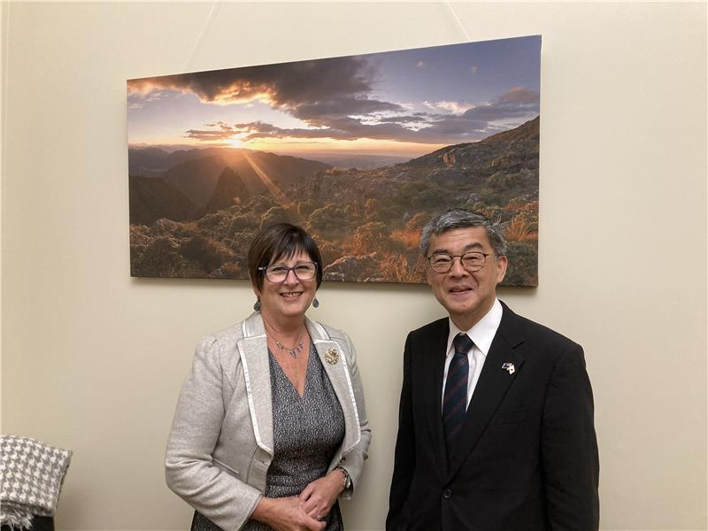 Embassy of Japan, New Zealand ๐ณ๐ฟ ๐จ๐ฐ ๐ณ๐บ (@ambassadorofja1) on Twitter photo Ambassador Osawa met with Assistant Speaker Ms Maureen Pugh MP <a href="/MaureenPughNat/">Maureen Pugh MP</a>, who will join the Speaker Brownlee's delegation to Japan next month, and discussed how Japan and NZ can work more closely together on a wide range of sectors such as primary industry and energy. Ambassador Osawa met with Assistant Speaker Ms Maureen Pugh MP <a href="/MaureenPughNat/">Maureen Pugh MP</a>, who will join the Speaker Brownlee's delegation to Japan next month, and discussed how Japan and NZ can work more closely together on a wide range of sectors such as primary industry and energy.