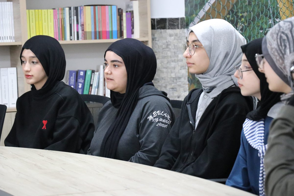 📌 Bingöl BİLSEM'den Gurur Tablosu!

Öğrencilerimiz,
⭐️ 56. TÜBİTAK 2204-A bölge finallerinde 4 birincilik,
⭐️ 2204-D’de 1 birincilik ile büyük bir başarıya imza attılar!

📍 Danışman öğretmen Abdurrahman Çelikkaya rehberliğinde İl Millî Eğitim Müdürümüz Sayın Mustafa Özel ile