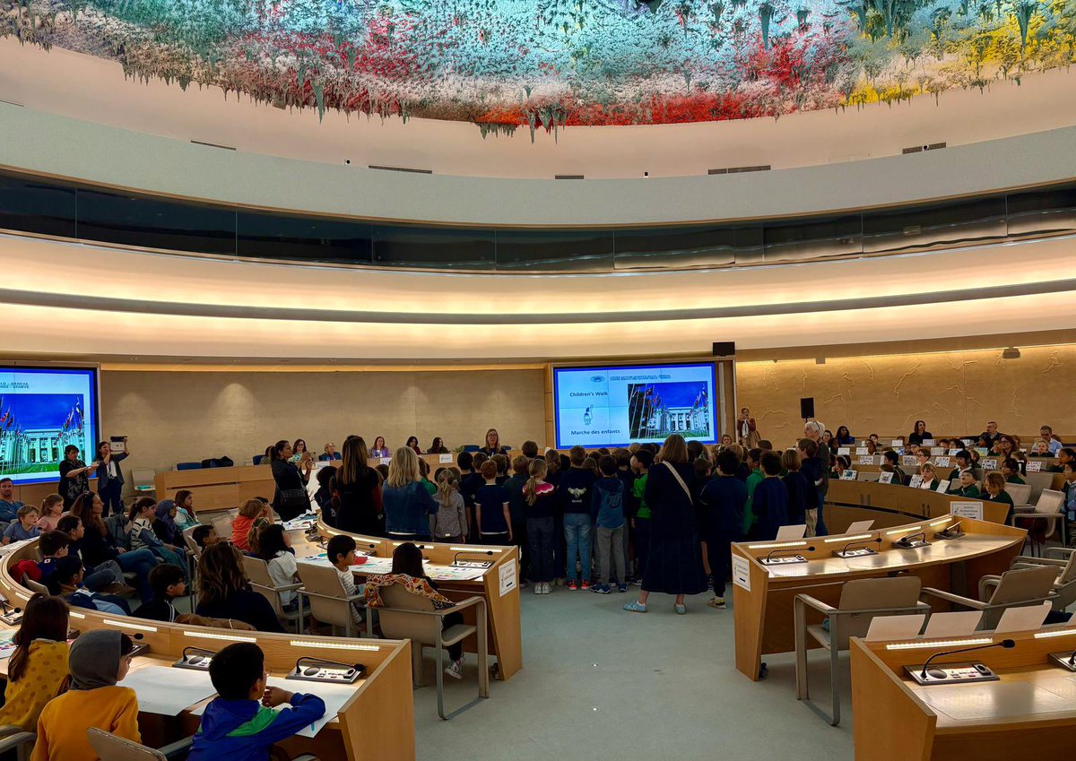 I was very happy to participate in the traditional Children’s Walk at the Palais des Nations, organized by the UN Women’s Guild Geneva. Over 400 students walked for a world of peace, raising funds for children who cannot walk freely &amp; safely to school, and for all those in need.