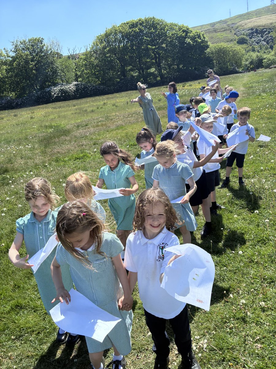 BelmontCP's tweet image. Today ks1 had a glorious geography walk- using the maps they created. #belmontgeography #fieldwork #mapskills