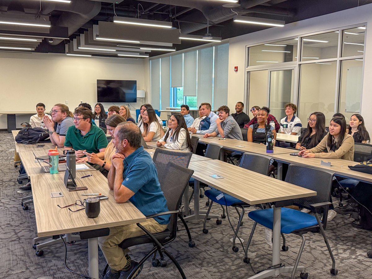 Tech Launch Arizona (@uaztechlaunch) on Twitter photo It was great hosting <a href="/UAZPharmacy/">UArizona R. Ken Coit College of Pharmacy</a> students and Greg Thatcher's PCOL 488 Drug Hunting for Beginners class pitches at TLA! The teams did a GREAT job presenting the science about various topics—all with the idea of proposing their new drug candidates to investors. It was great hosting <a href="/UAZPharmacy/">UArizona R. Ken Coit College of Pharmacy</a> students and Greg Thatcher's PCOL 488 Drug Hunting for Beginners class pitches at TLA! The teams did a GREAT job presenting the science about various topics—all with the idea of proposing their new drug candidates to investors.
