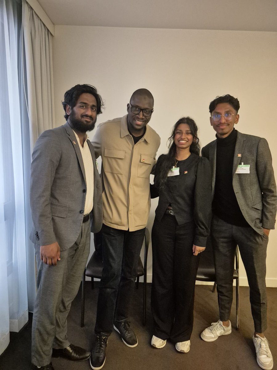 🏛️ Rencontre avec <a href="/eminamofcl/">EM INAM</a>, association de jeunes citoyens franco-tamouls, engagée pour la mémoire, la justice et la transmission. Structure qui a pour vocation de sensibiliser le public à l’histoire, à la culture et aux réalités, passées et actuelles des Tamouls au Sri Lanka.