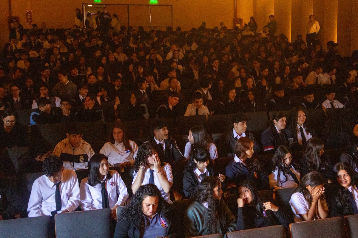 Junto con el <a href="/MECpy/">MECpy</a> dimos inicio a un ciclo de conciertos didácticos dirigido a estudiantes, en el marco “Guarania para una Nueva Generación”. 
Dicho evento acercó alrededor de 800 alumnos que disfrutaron de esta maravillosa experiencia.