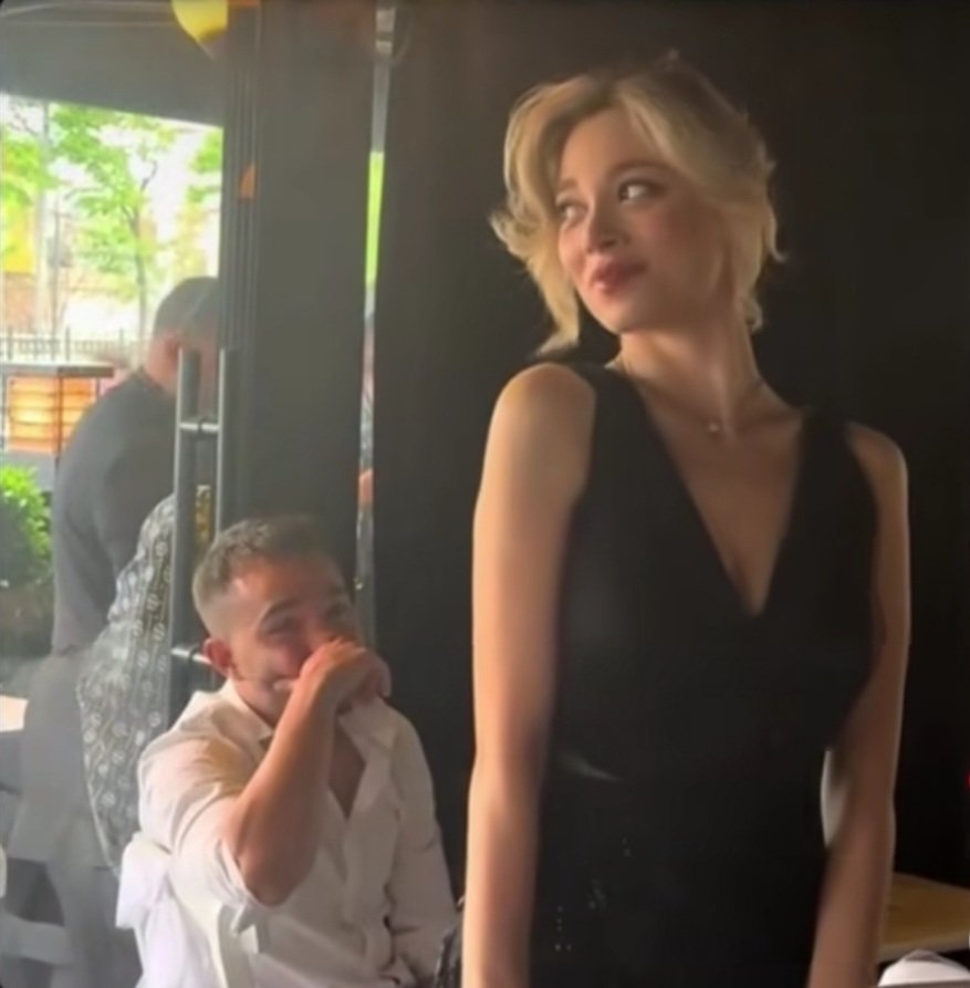 Biri bana böyle bakana kadar kimseyi istemiyorum..🎀😍