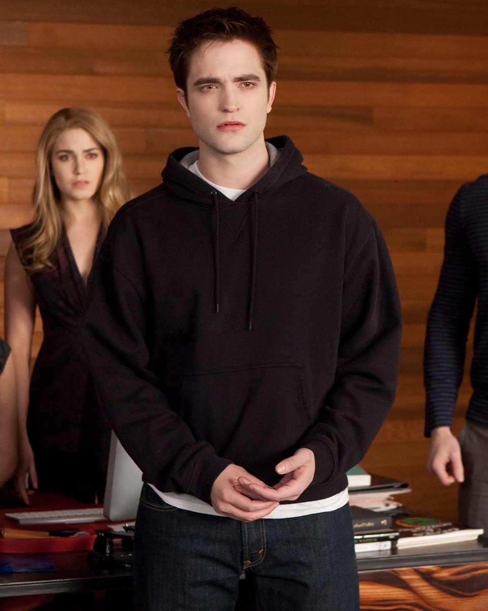 THE TWILIGHT SAGA 🍎 tweet media