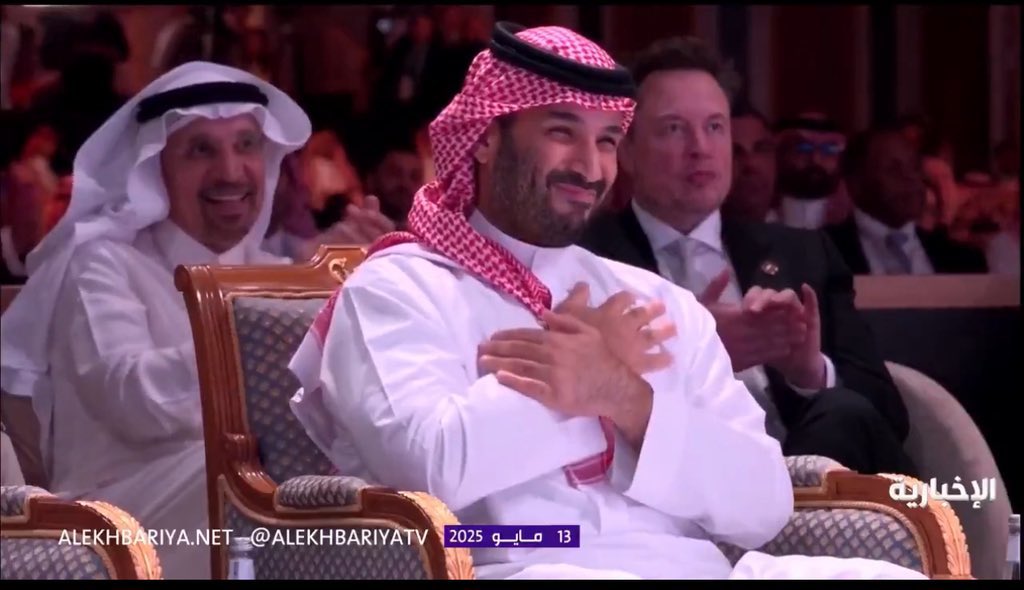 رفع العقوبات عن سوريا

ماللعظيمات الكبار إلا العظيمين الكبار