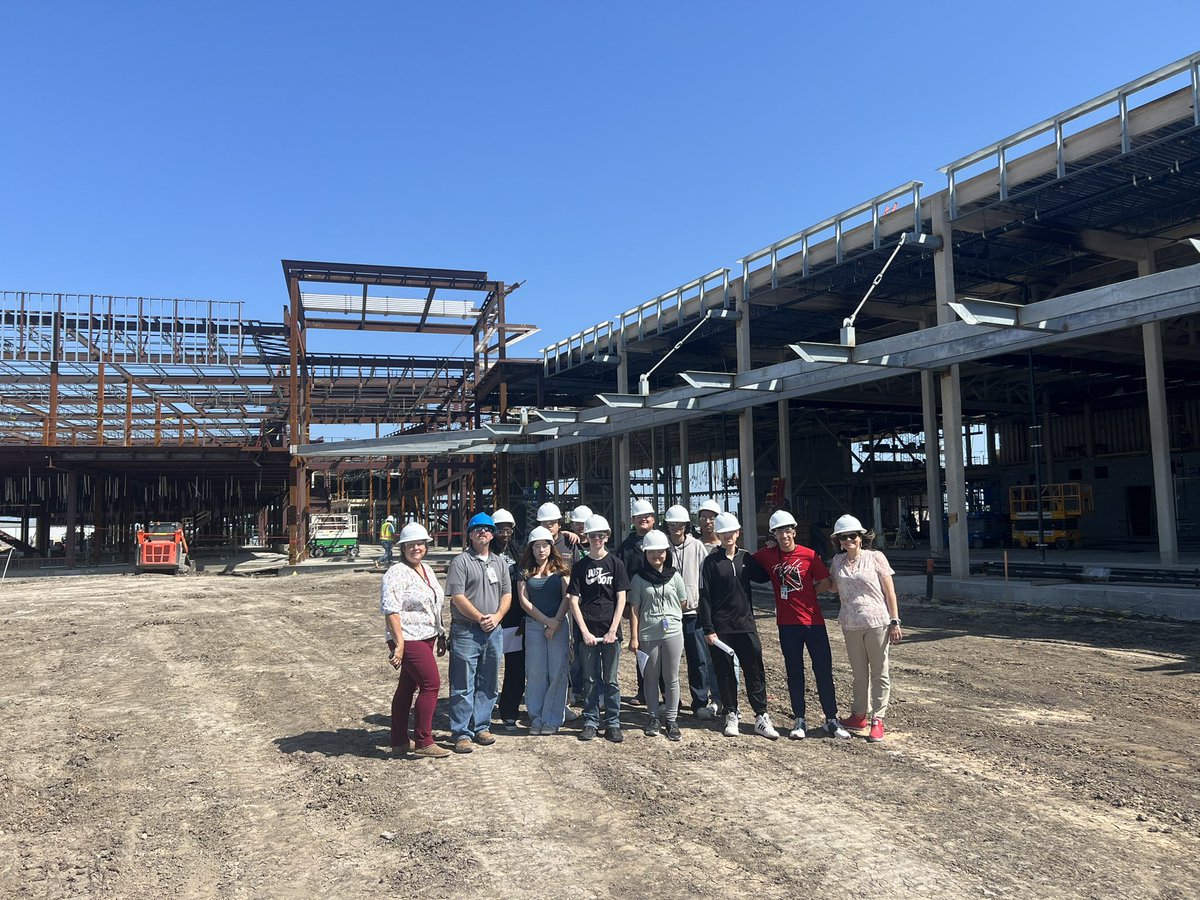 LCISD carpentry students had the opportunity to walk to active construction site of the CTE Center! These students were able to see the skills they learned this year in action!