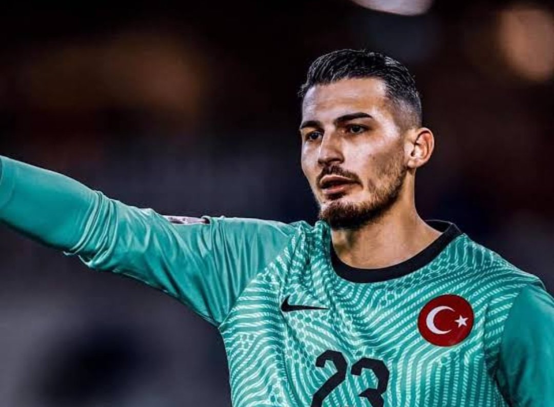 Osimhen #StayWithUsOsimhen Muslera Trabzonspor Galatasaray 
🔄 FabrizioRomano 
💯 AN İTİBARİYLE UĞURCAN ÇAKIR GALATASARAY'a hayırlı olsun