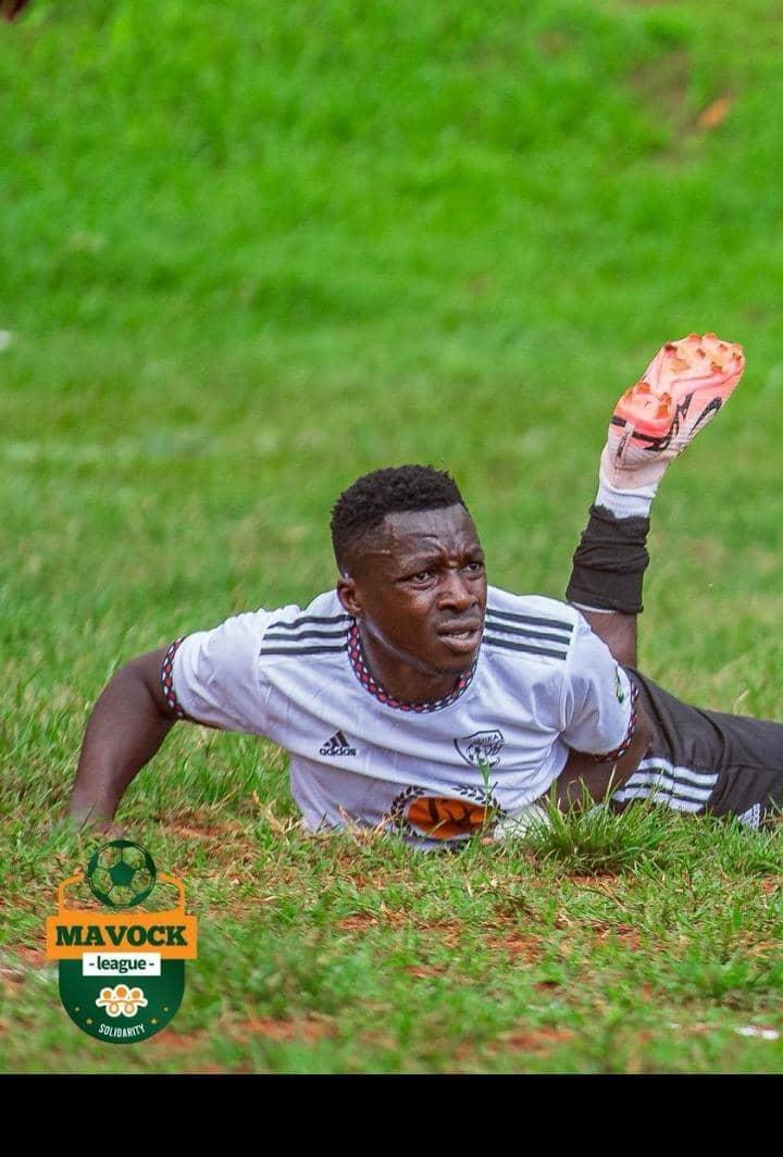 EBISIIKA tweet media