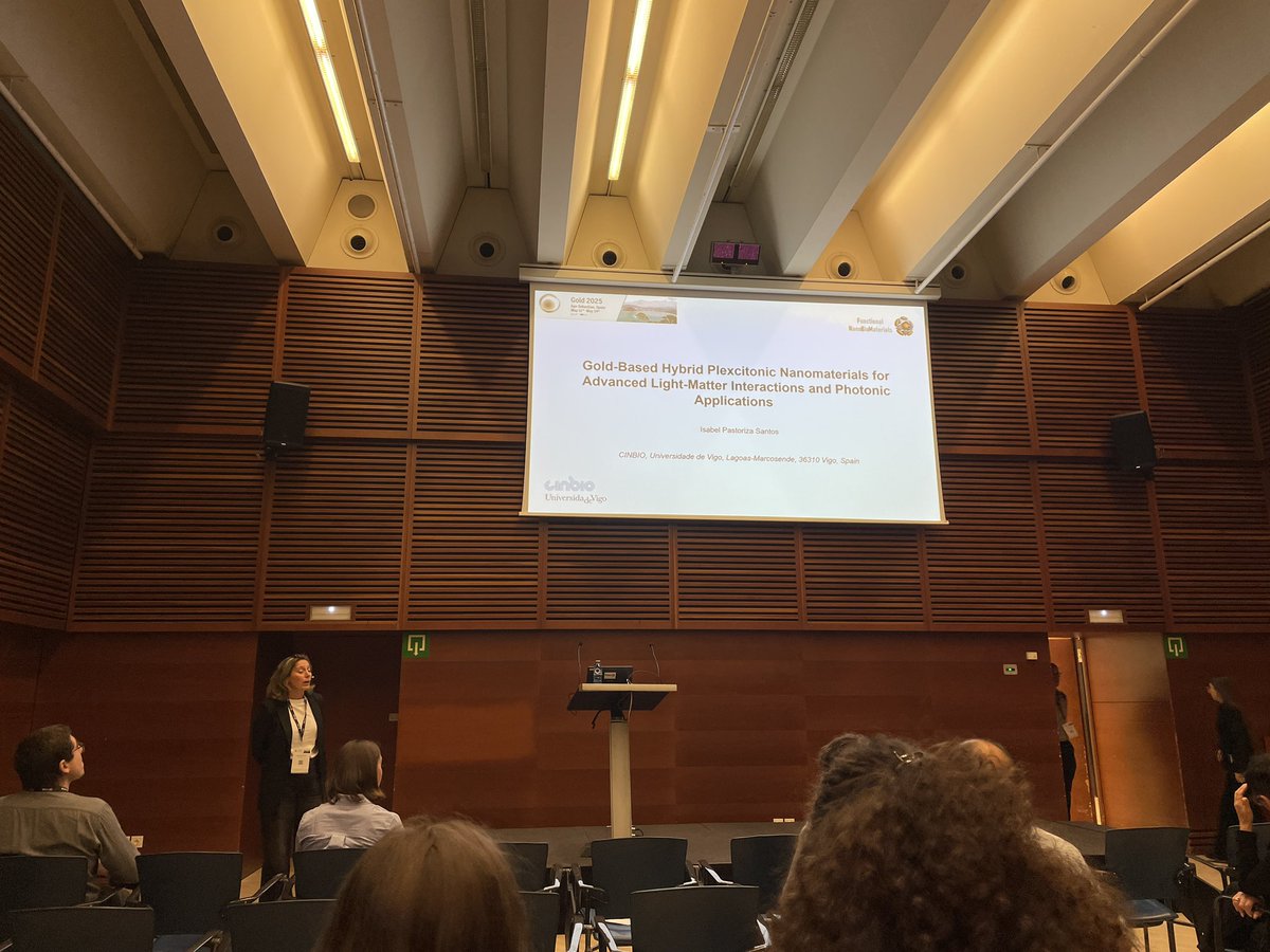 FunNanoBio's tweet image. Oustanding talk of Prof. @PastorizaIsabel at Gold2025 congress about hybrid plexcitonic nanomaterials👩🏽🔬🤩
#gold2025