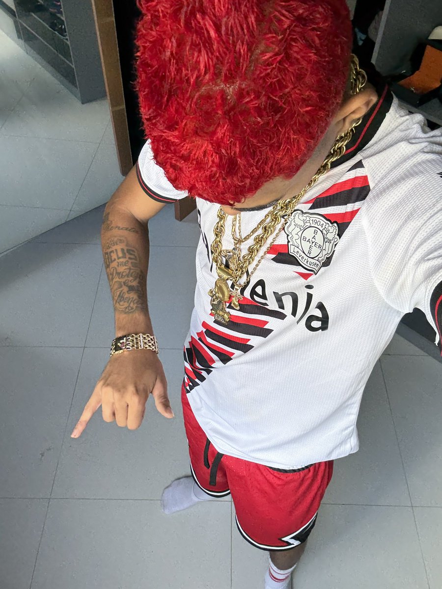menordopoder_7's tweet photo. Ativei skin lendária to d volta 😡❤️‍🔥🥵 https://t.co/bDFYD4T2wU
