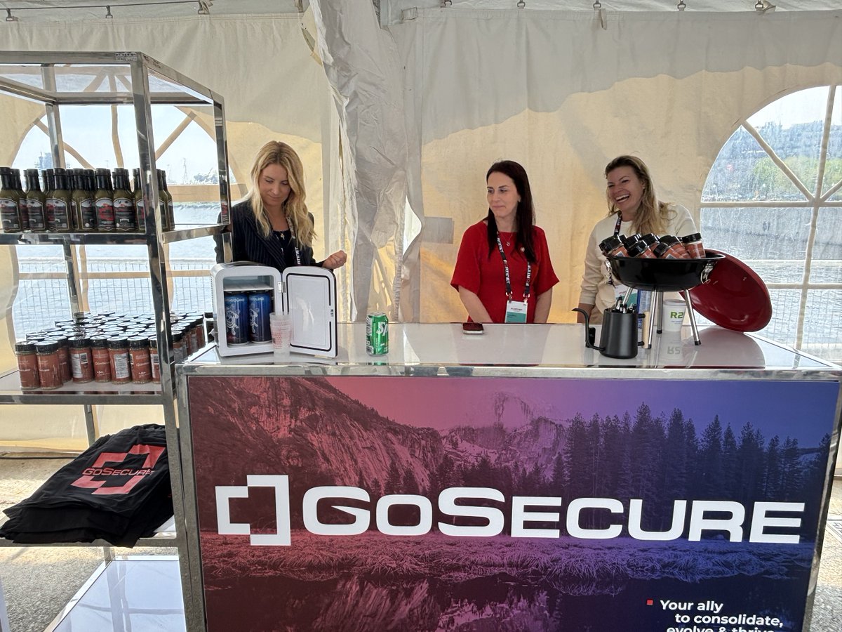 🌞 De l'air frais, de la bonne humeur et des conversations encore plus enrichissantes !

Nous sommes en direct au Fortinet TechExpo, et le kiosque GoSecure est à l'extérieur cette année ! Venez vous procurer une bouteille de nos célèbres épices GoSecure, dénicher de superbes