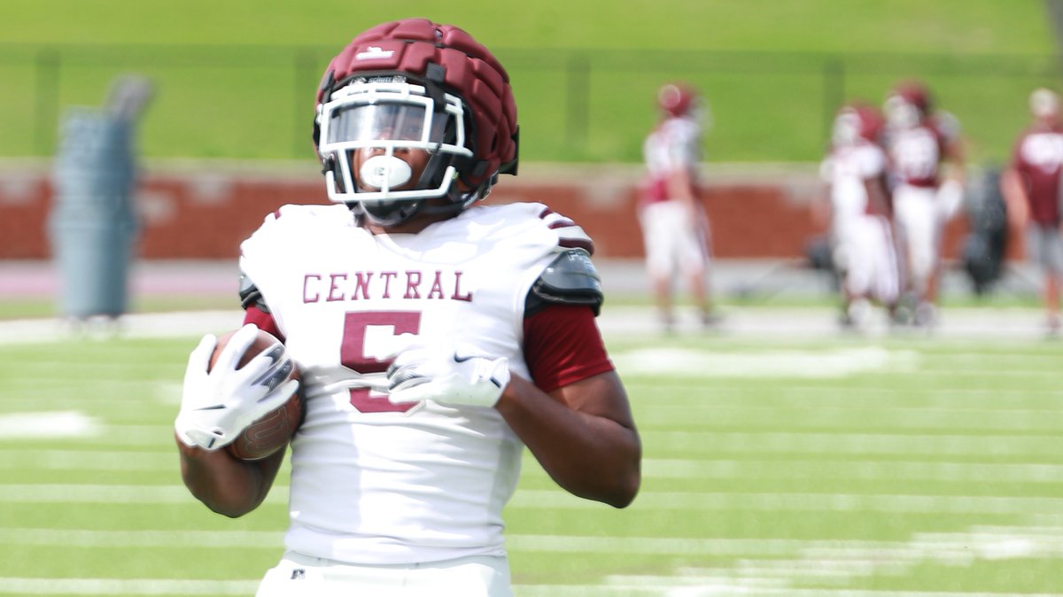 Brian Smith (@fbscout_florida) on Twitter photo Thank you to Carrollton (Ga.) Central Football (<a href="/LIONSTRONGFB/">Central Football</a>) for allowing me to witness practice yesterday. Great talent, coaches, and facilities! <a href="/JonazWalton/">Jonaz Walton</a> | <a href="/JacezWalton26/">Jacez “MackTruck” Walton 2028 RB</a> | <a href="/LO_ThePortal/">Locked On The Portal</a> Thank you to Carrollton (Ga.) Central Football (<a href="/LIONSTRONGFB/">Central Football</a>) for allowing me to witness practice yesterday. Great talent, coaches, and facilities! <a href="/JonazWalton/">Jonaz Walton</a> | <a href="/JacezWalton26/">Jacez “MackTruck” Walton 2028 RB</a> | <a href="/LO_ThePortal/">Locked On The Portal</a>