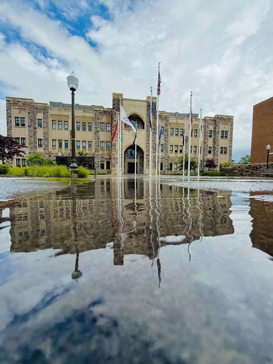 VTCorpsofCadets's tweet image. We are looking forward to celebrating the Class of 2025 soon with friends and family of the Corps! 

#vt25 #HokieGrad