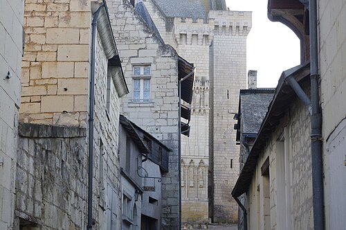 CLL49's tweet photo. Sélection de #Maisons de #France 🇫🇷 Les maisons en #tuffeau, une pierre de taille tendre, sont typiques de l'#Architecture des régions proches de la #Loire. #Photos #Photography et citation via Wikipédia #Travel https://t.co/l7PdhlOO67