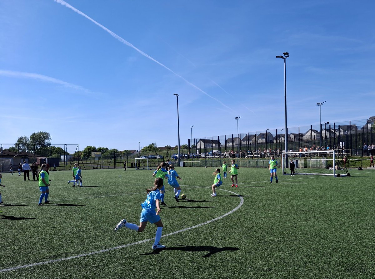 ASGBannerman's tweet image. Brilliant afternoon of #Girlsfootball ⚽️ @ComplexStepford
Big thanks & well done to all players, coaches & staff 👏👏 @Garrowhillps @CaledoniaPri @StFoA_PEPASS @StRoseOfLimaPS @OLPPrimary
@SunnysidePri & St Timothys
#teamwork #respect #effort #skills
@PEPASSGlasgow