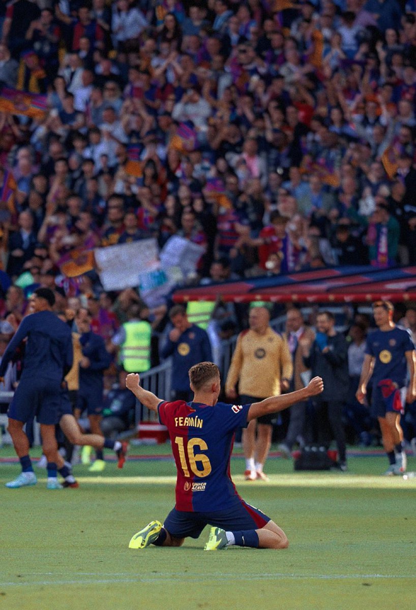 Somhiseremfcb's tweet image. 🤔 ¿Dónde prefieren ser campeones de Liga?

- Cornellá 

- Montjuïc