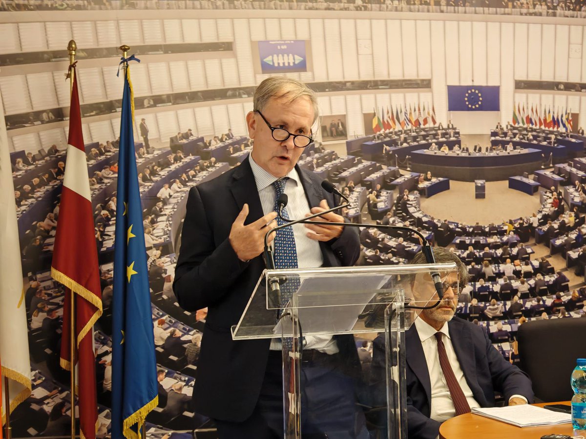 Un grande piacere intervenire nella sede dell'<a href="/Europarl_IT/">Parlamento europeo</a> all'evento "De Gasperi, Schuman e il futuro del progetto europeo”
con
VP 🇮🇹 <a href="/Antonio_Tajani/">Antonio Tajani</a>  <a href="/ItalyMFA/">Farnesina 🇮🇹</a>
<a href="/anniversaritaly/">Presidenza del Consiglio - Anniversari nazionali</a>
<a href="/DeGasperiFond/">Fondazione De Gasperi</a> <a href="/robert_schuman/">Fondation Schuman</a> 
<a href="/angealfa/">Angelino Alfano</a> 
<a href="/JD_Giuliani/">J.-D. Giuliani</a> 
<a href="/martin_briens/">Martin Briens</a> 
<a href="/anniversaritaly/">Presidenza del Consiglio - Anniversari nazionali</a>
<a href="/martybaci/">Martina Bacigalupi</a>