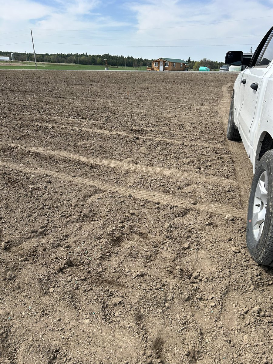 Great day for a corn and soybean plot in Renfrew!  
#croplan