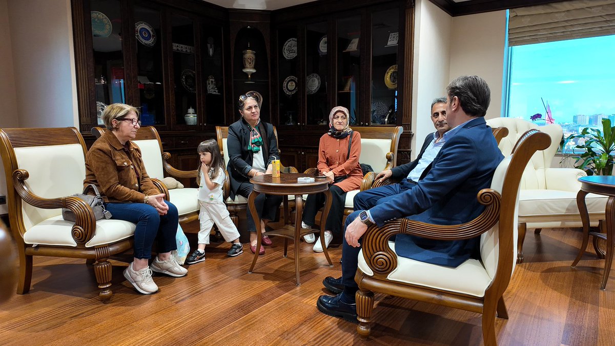Ardahan İstanbul’daki Türkeşenliler Köyü Dernek Başkanı Ramazan Yolcu misafirimizdi. Kendilerine nazik ziyaretleri için teşekkür ediyorum.