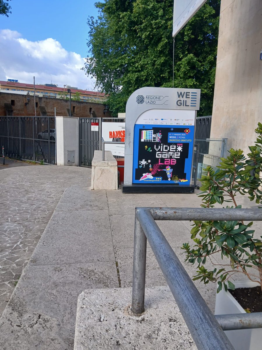 mazzutakgame's tweet image. Funny festival on Rome ,i&apos;m show my game ⚡Jet Aicko ⚡to the players .
Very cool ❤ event
#indiegame #gamedev #gamedeveloper #pcgames #indiedev