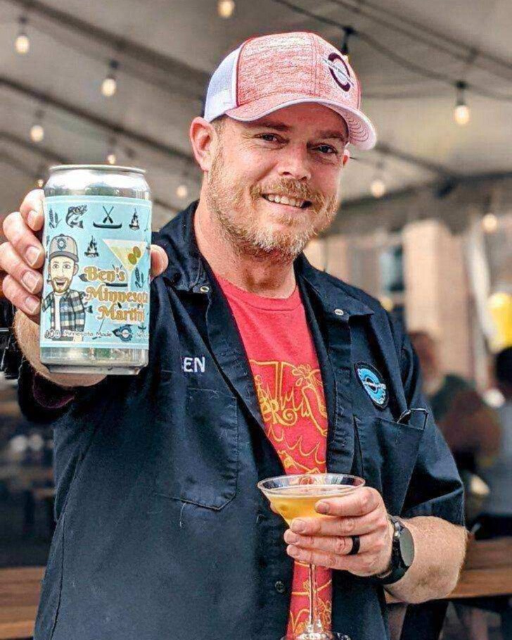 Have you tried this week's Brewer's Choice, Ben's Minnesota Martini (4.3% ABV / 9 IBU)?
An olive lager is as Minnesotan as meat raffles, pull tabs, hotdish and hockey! Pints of this beer are just $5 today and tomorrow.
Food truck Smokin' J's BBQ is here from 5-8pm!
