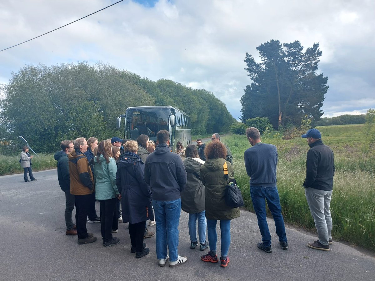 SoildiverAgro's tweet photo. #SoildiverAgro #FinalEvent kicks off today! 🌱🎉
The day began with a warm welcome from our General Coordinator, David Fernández Calviño and followed by
🌱 Engaiging presentations
🌱 Field to visit Case Study 3 in Xinzo de Limia
Stay tuned for more updates throug the event! https://t.co/nJDGi5VIfZ