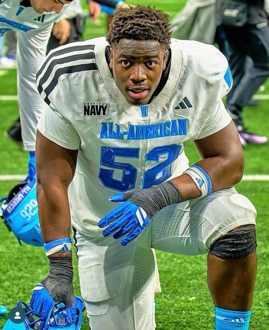 Brandon Collier (@bcollierppi) on Twitter photo Damn near Every coach I talk to said if this kid <a href="/Sone_Valdin52/">Valdin ”Vee” Sone 4⭐️</a> works hard next 3 years he’s a top 10 pick! “He looks better than a lot of NFL players now physically” Damn near Every coach I talk to said if this kid <a href="/Sone_Valdin52/">Valdin ”Vee” Sone 4⭐️</a> works hard next 3 years he’s a top 10 pick! “He looks better than a lot of NFL players now physically”