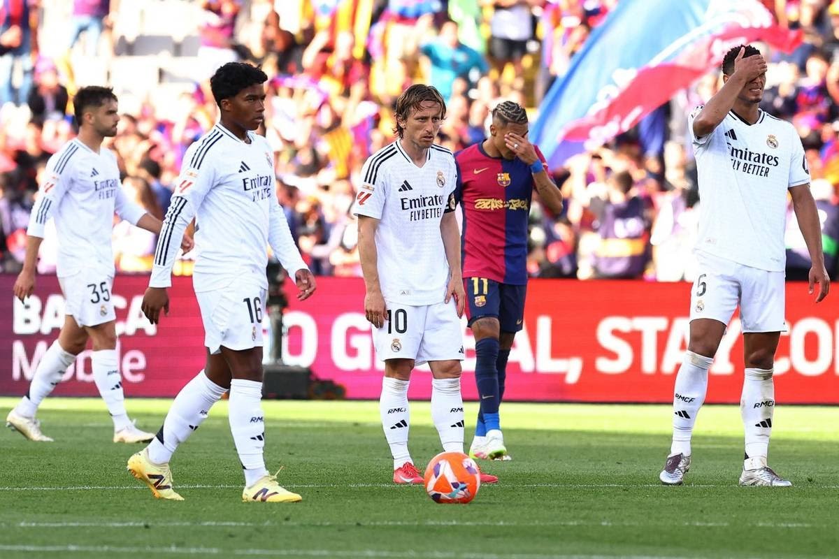 🗣 Toni Kroos on El Clásico: "Even after the 2-0, I had doubts that the game would go in Real Madrid's favor, to be fair. For me, it was a blessing to go 2-0 up.

Barcelona continue playing as if nothing had happened. You can't tell they're afraid of losing. Real Madrid were