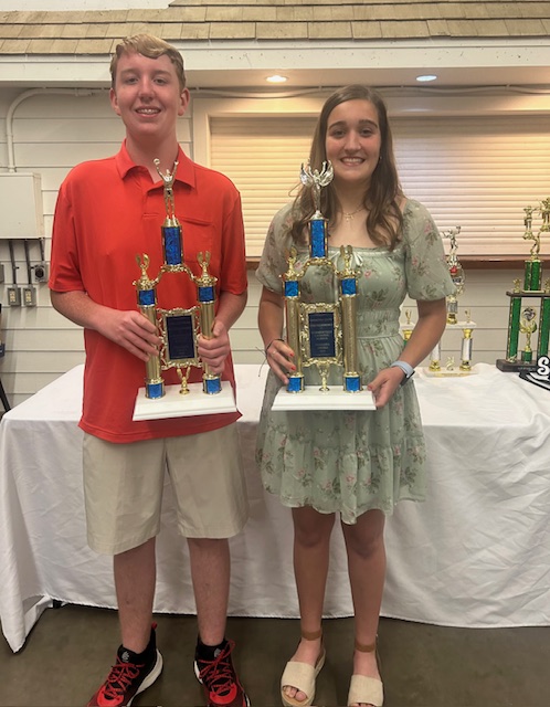 SCSSeahawks's tweet photo. Congrats to this year's Mr. &amp; Ms. Seahawk, AJ R.  &amp; EmmaGrace B.! Given to two 8th graders each year, AJ excelled at Archery-qualifying for nationals- &amp; played Basketball. EmmaGrace played Volleyball &amp; Basketball. It's awarded by alumni (both @BEHS students) who won last year. https://t.co/R9zyjn2IBK