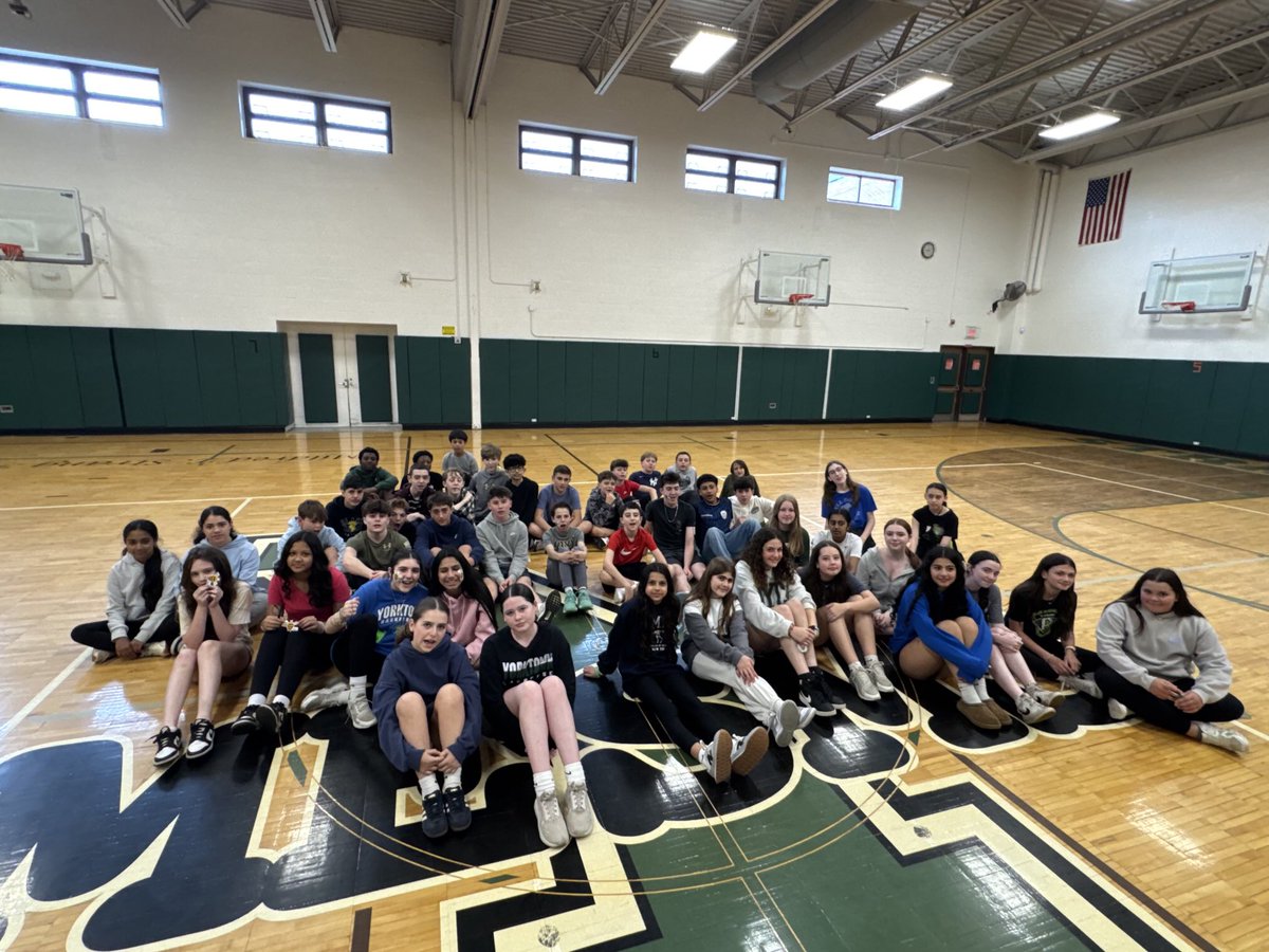 Marie Horowitz (@mesmshorowitz) on Twitter photo More Mental Health Awareness month pictures. Walk and talk for your Mental Health! <a href="/YorktownCSD/">YorktownCSD</a> <a href="/YorktownPPS/">Yorktown CSD Pupil Personnel Services</a> <a href="/mesmspta/">MESMSPTA</a> More Mental Health Awareness month pictures. Walk and talk for your Mental Health! <a href="/YorktownCSD/">YorktownCSD</a> <a href="/YorktownPPS/">Yorktown CSD Pupil Personnel Services</a> <a href="/mesmspta/">MESMSPTA</a>